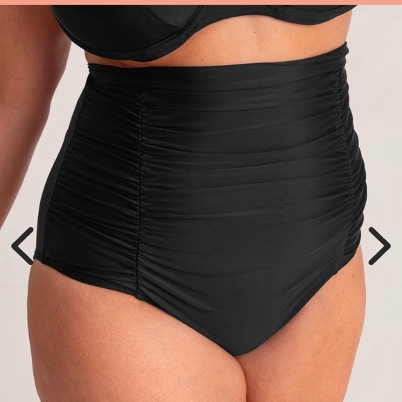 Torrid  Stretch Velvet Shirred Front Off The Shoulder Top RED 3x NEW Nwt - Picture 12 of 12